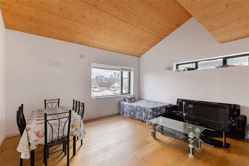 Property photo 1 of 9 Picture No. 01