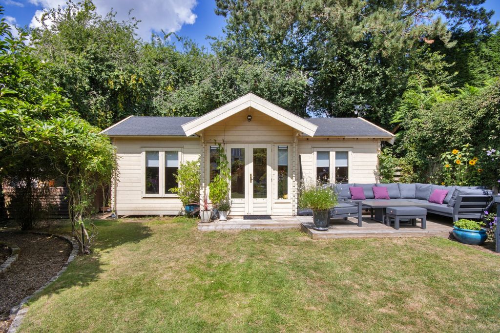 Property photo 3 of 17 Outbuilding