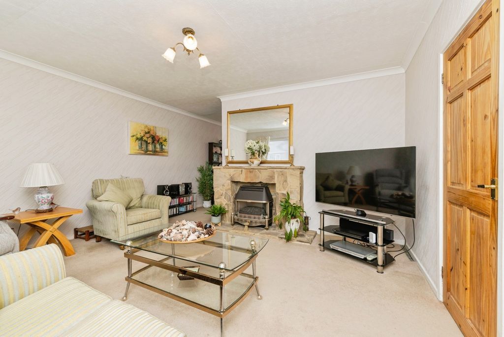 Property photo 3 of 16 Pbox-Img.Jpg