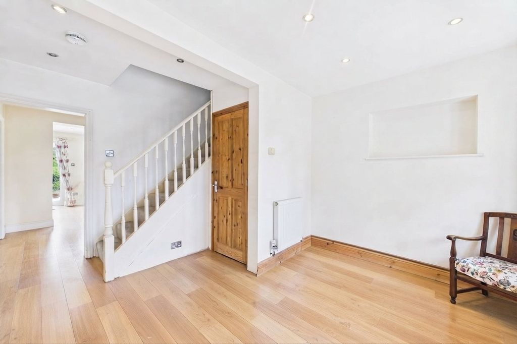 Property photo 2 of 14 Picture No. 07