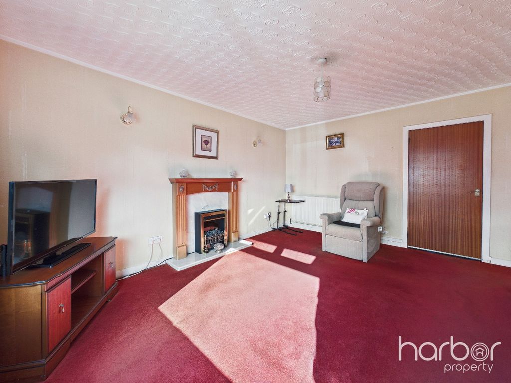 Property photo 2 of 18 4983614