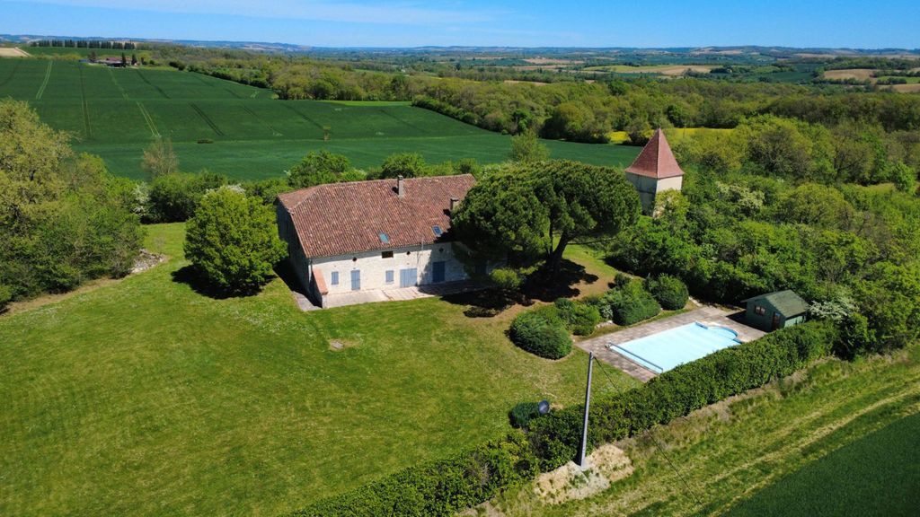 Property photo 1 of 40