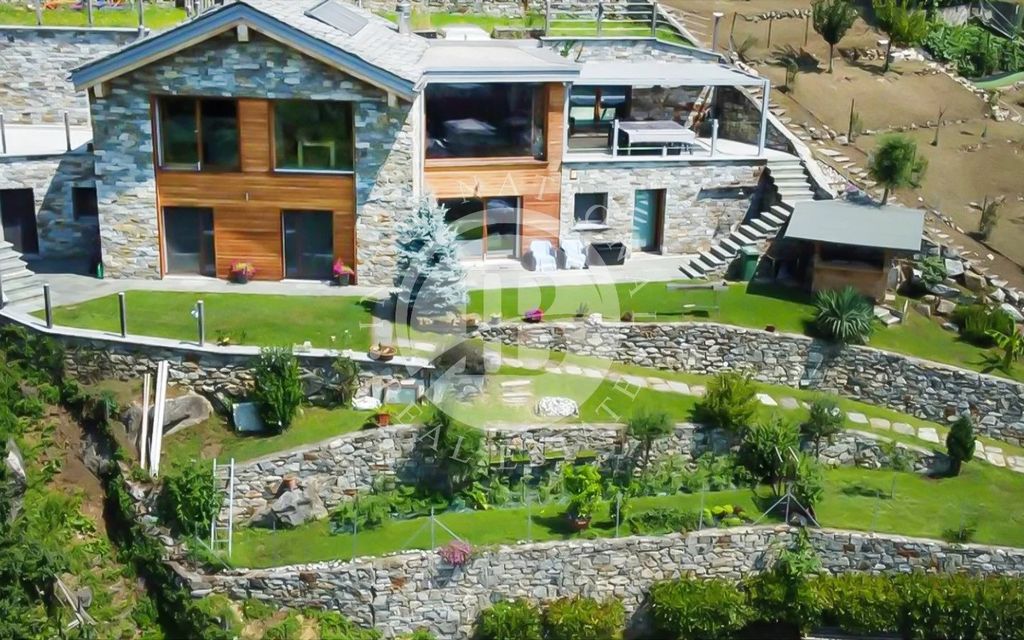 Property photo 3 of 28