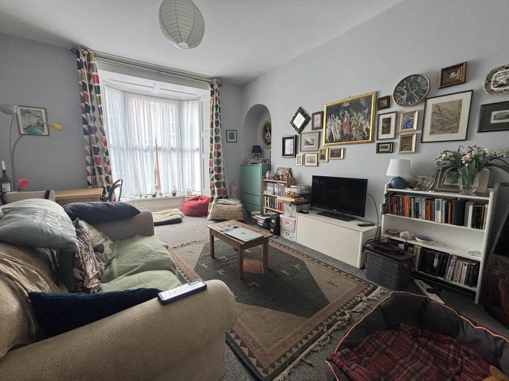 Property photo 3 of 9 Img_2940 (1)