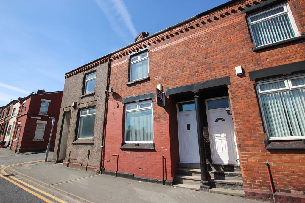 Property photo 1 of 11