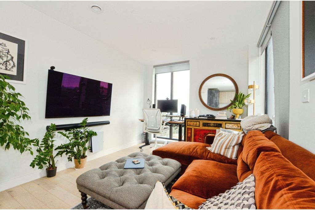 Property photo 3 of 17 Open Plan Living