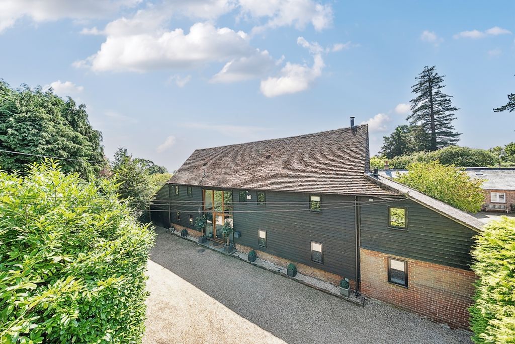 Property photo 1 of 31