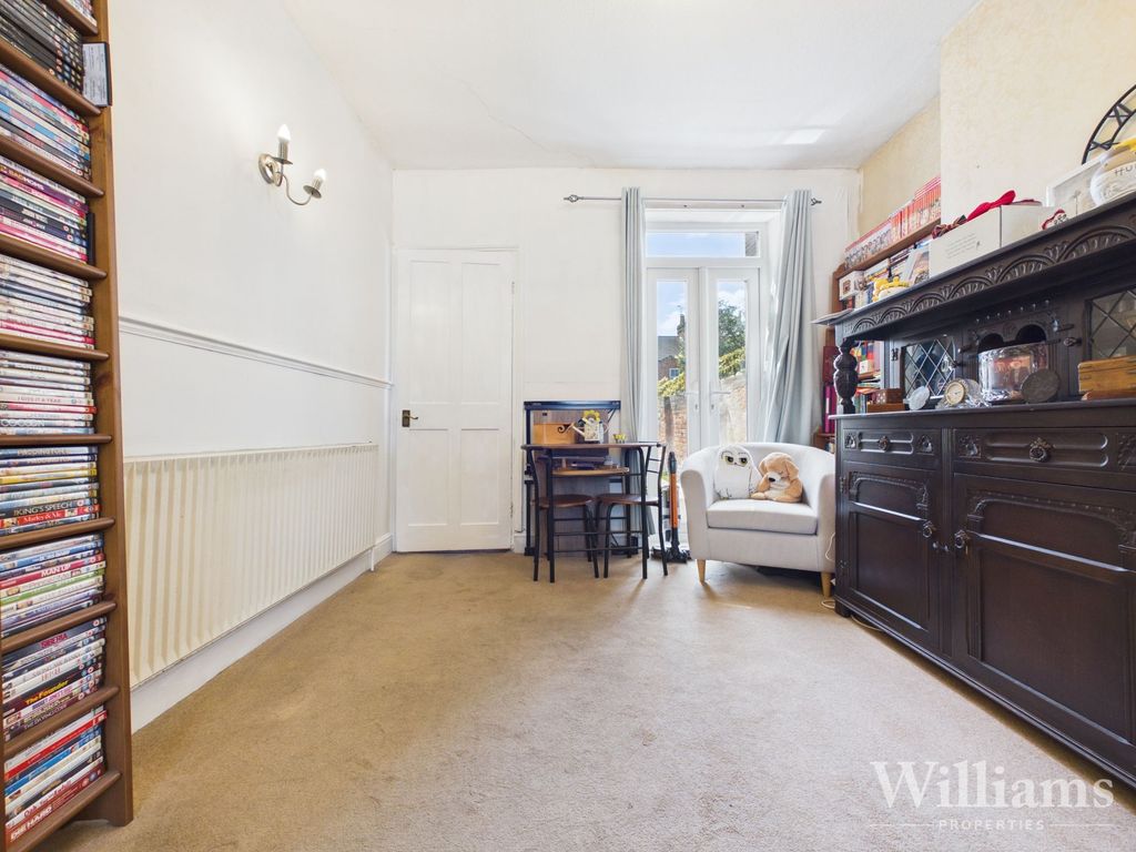 Property photo 3 of 14