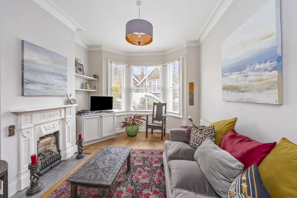 Property photo 3 of 17