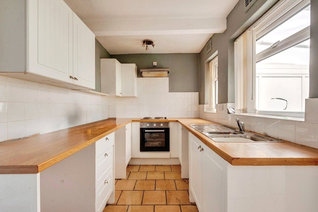 Property photo 3 of 17 Picture No. 31