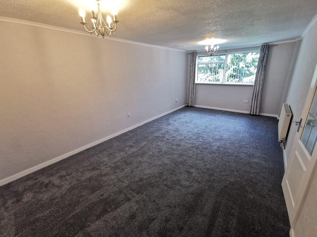 Property photo 3 of 10 Image