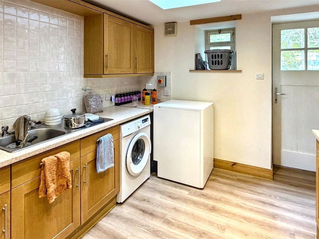 Property photo 3 of 15 Picture No. 01