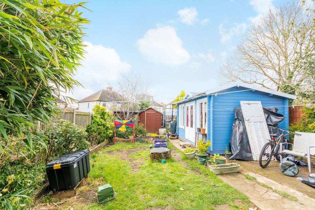 Property photo 1 of 5