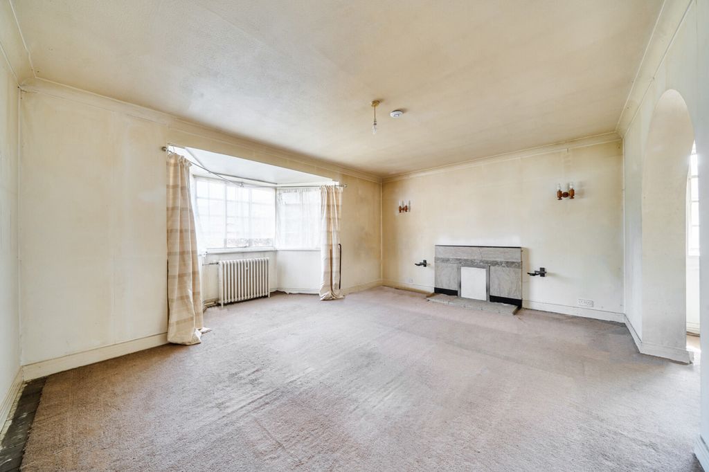 Property photo 2 of 8 Reception Room