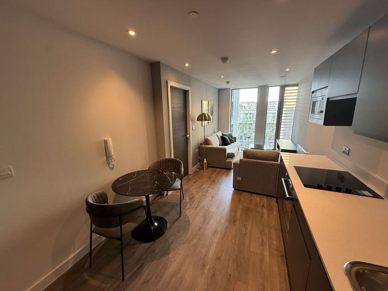 Property photo 3 of 20 Photo 16