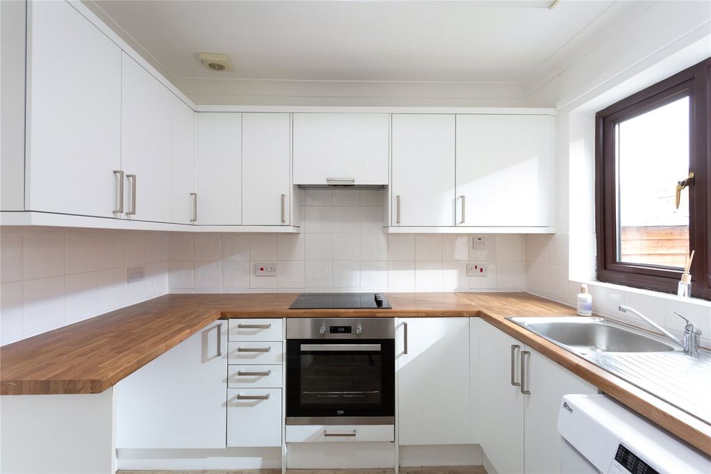 Property photo 2 of 12 Photos