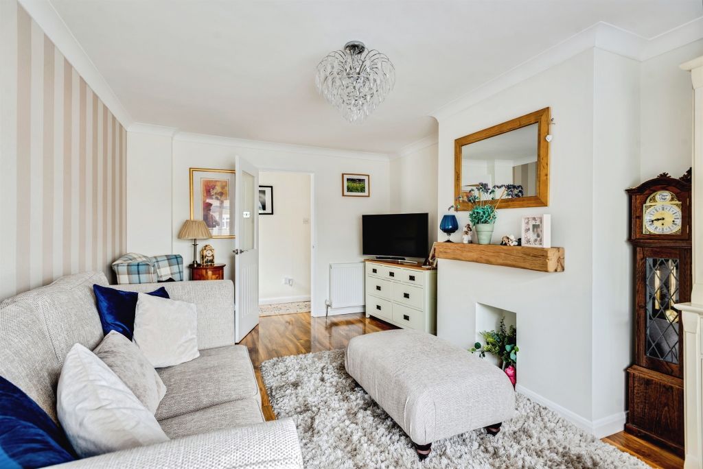Property photo 2 of 12