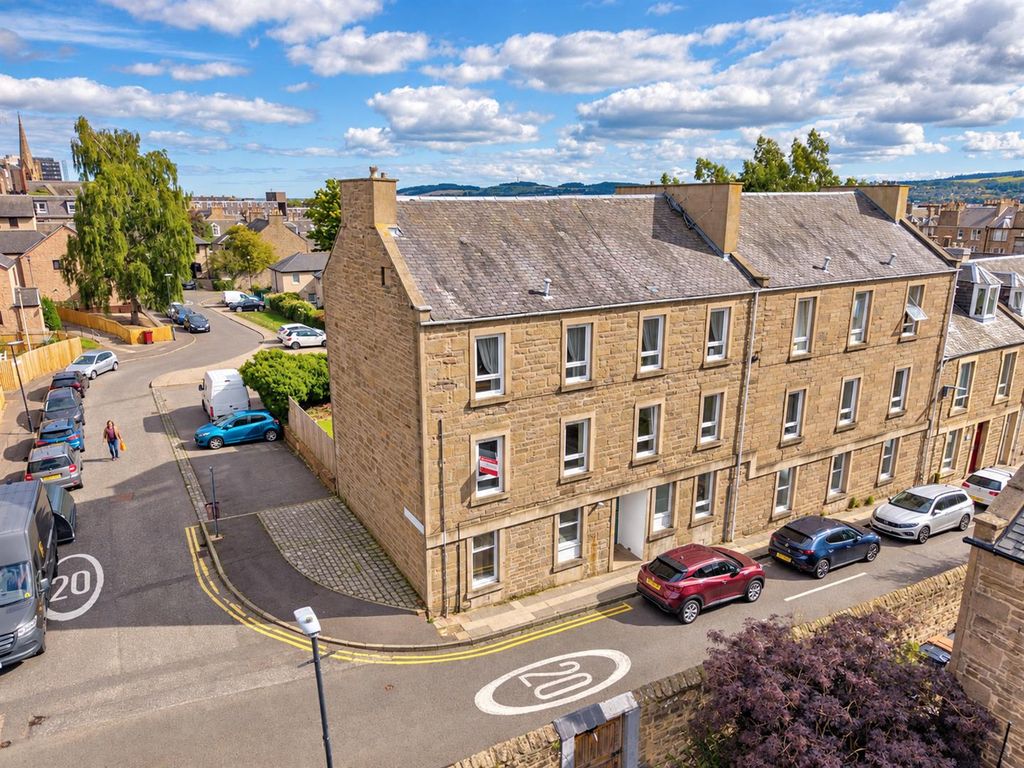 Property photo 2 of 20 14A Thomson Street Dundee-2.Jpg