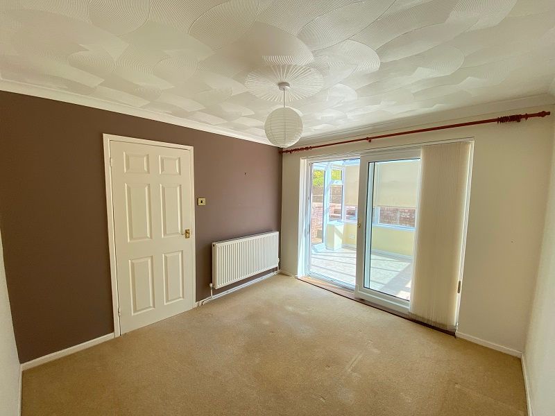 Property photo 3 of 9 Dining Room