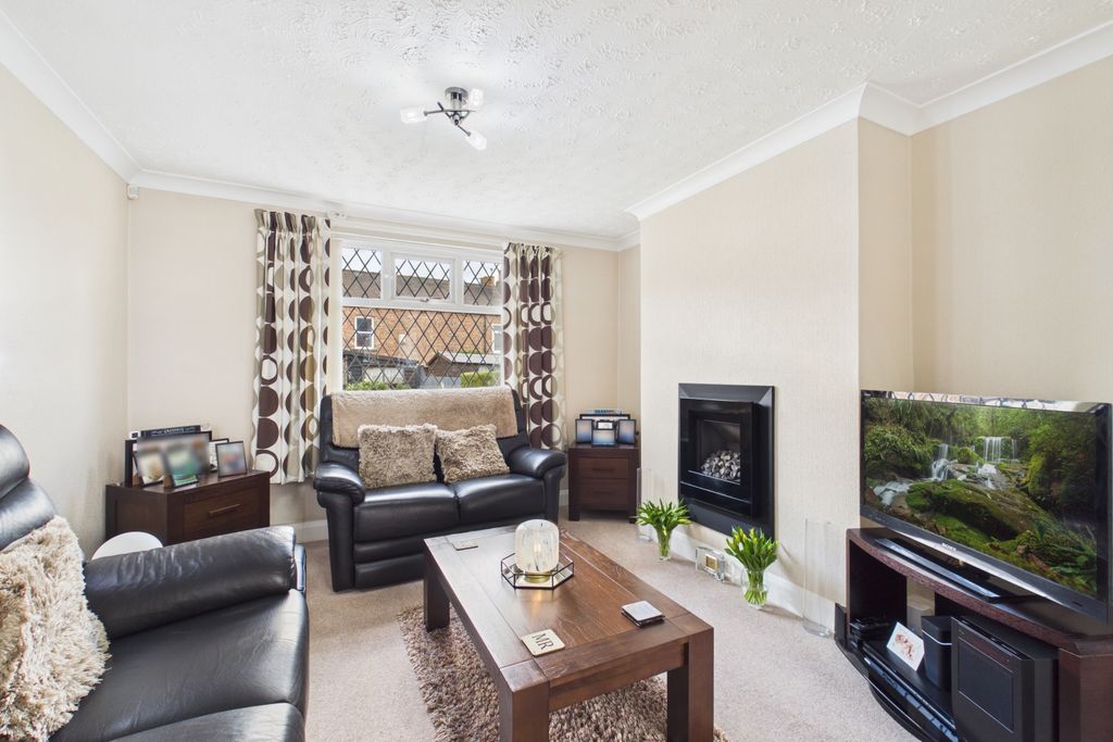 Property photo 3 of 20 Cam02279G0-Pr0049-Still002