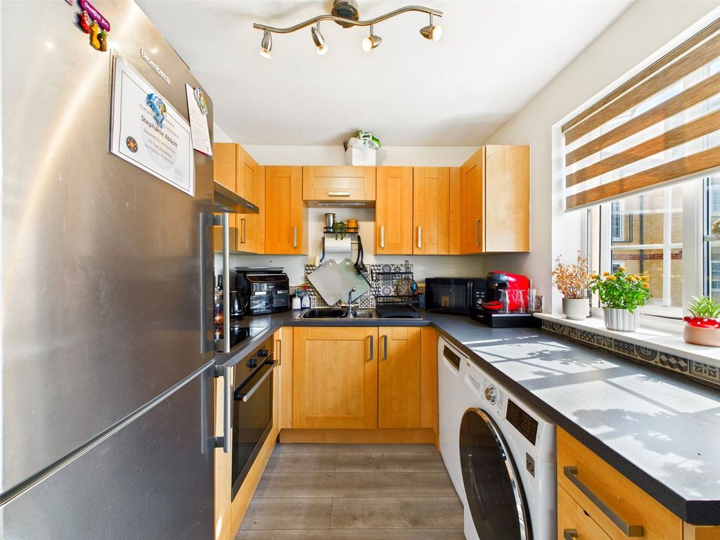 Property photo 3 of 11 Picture 3