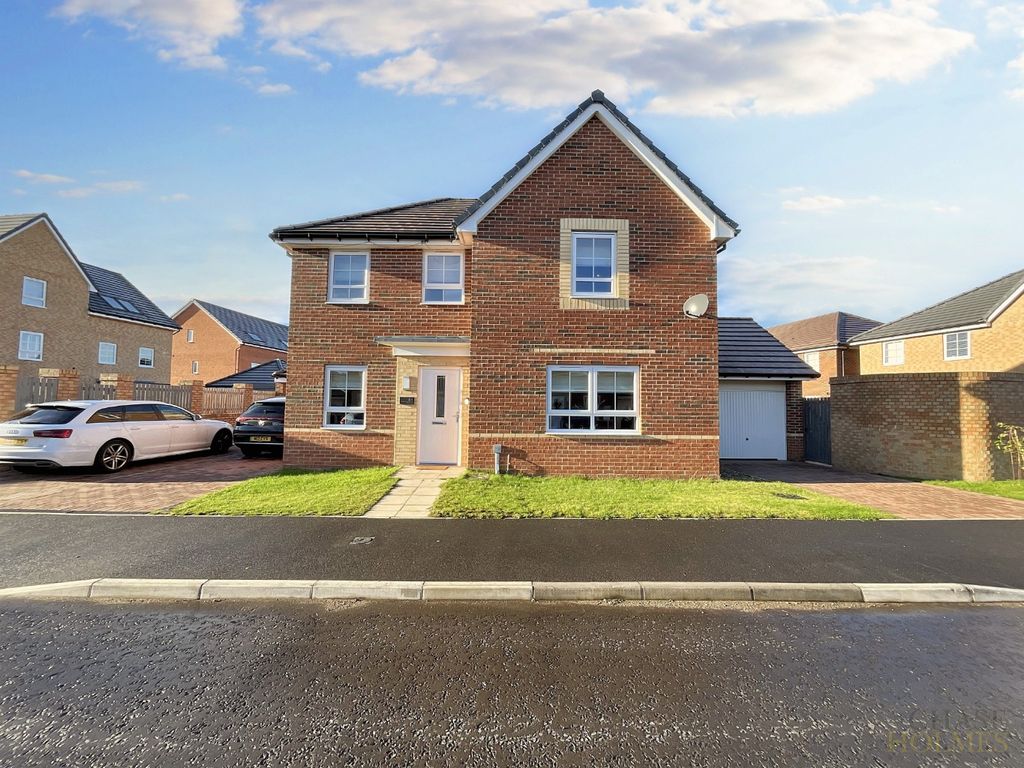 Property photo 2 of 35 4705223