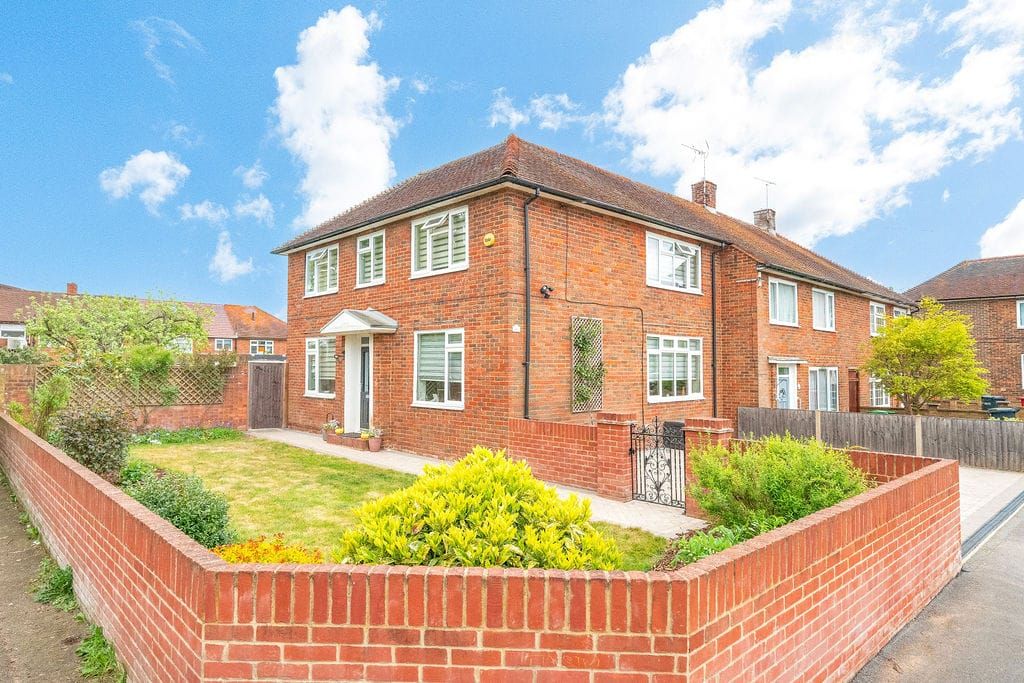 Property photo 1 of 17