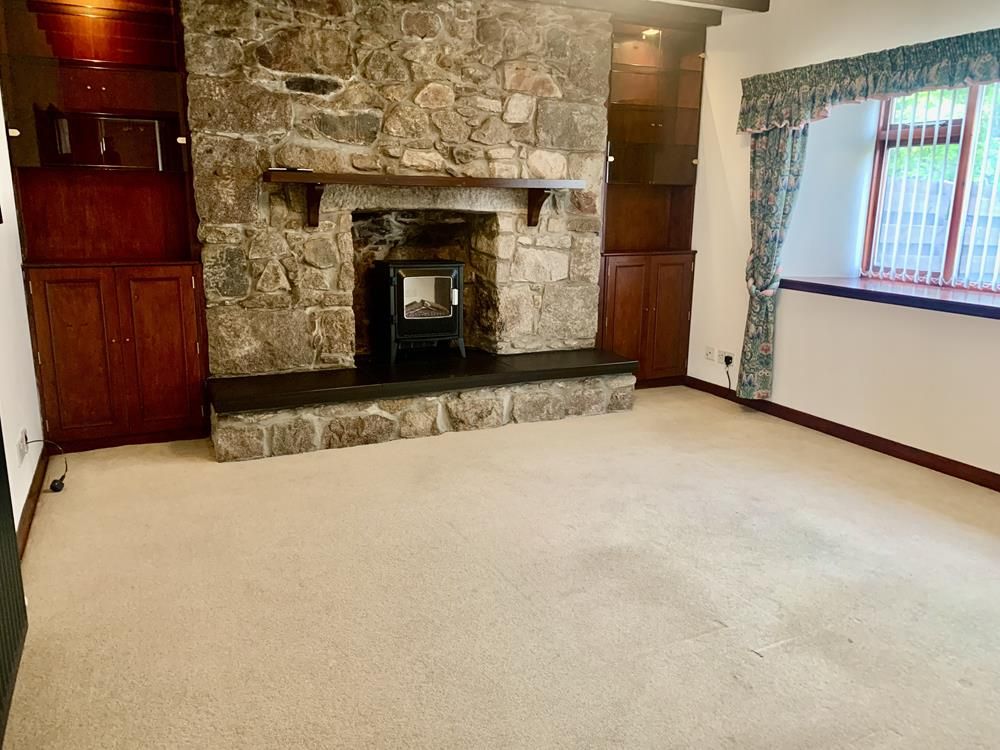 Property photo 2 of 10 Lounge