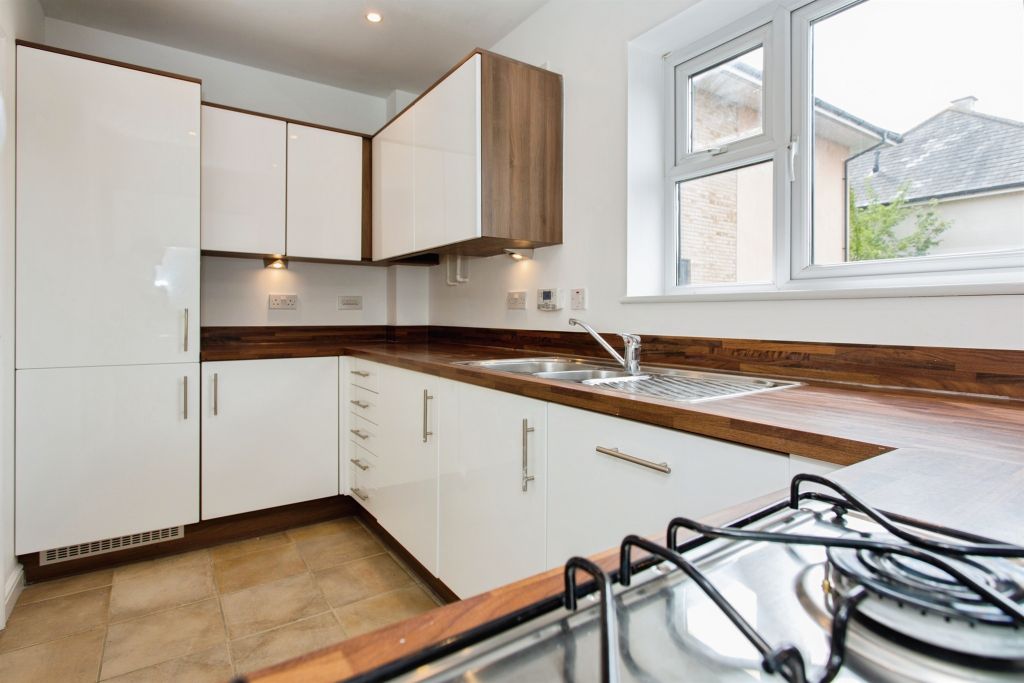 Property photo 3 of 13
