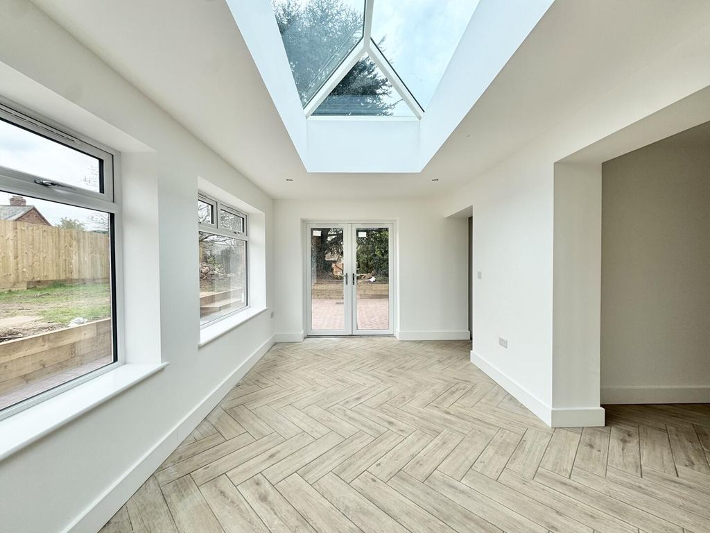 Property photo 3 of 18 Living Area