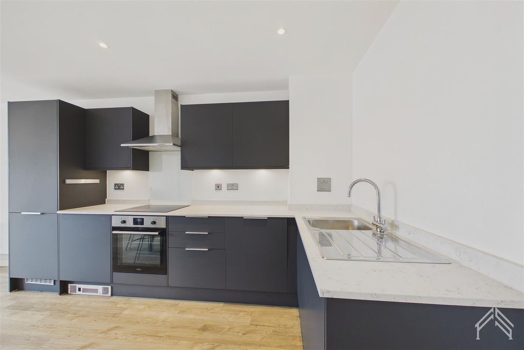 Property photo 3 of 14 3.Jpg
