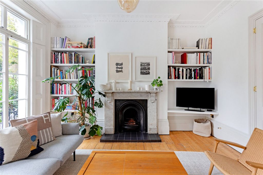 Property photo 3 of 26 Reception Room