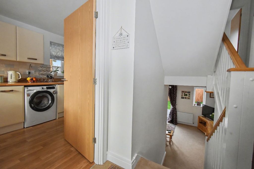 Property photo 3 of 13