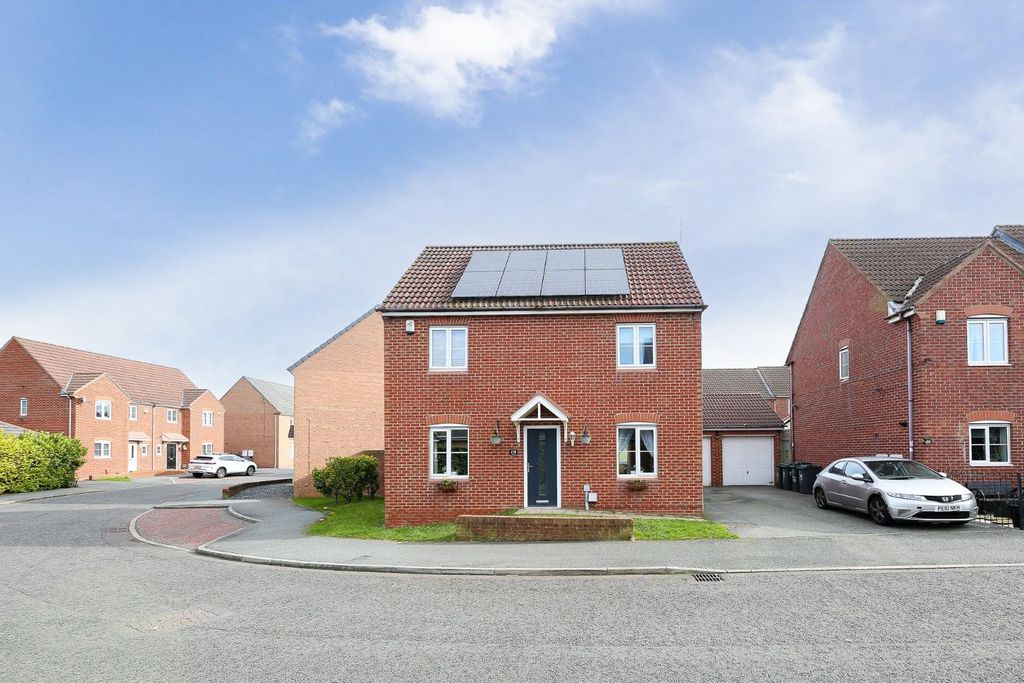 Property photo 1 of 23 External