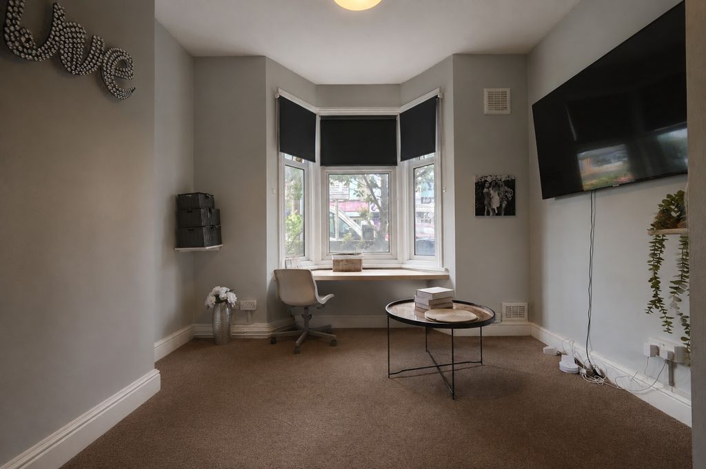 Property photo 3 of 8 5419154