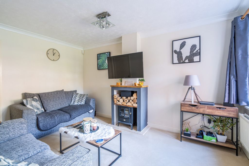 Property photo 2 of 13