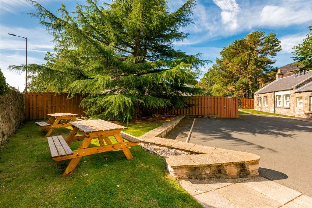 Property photo 2 of 19 Picture No. 04
