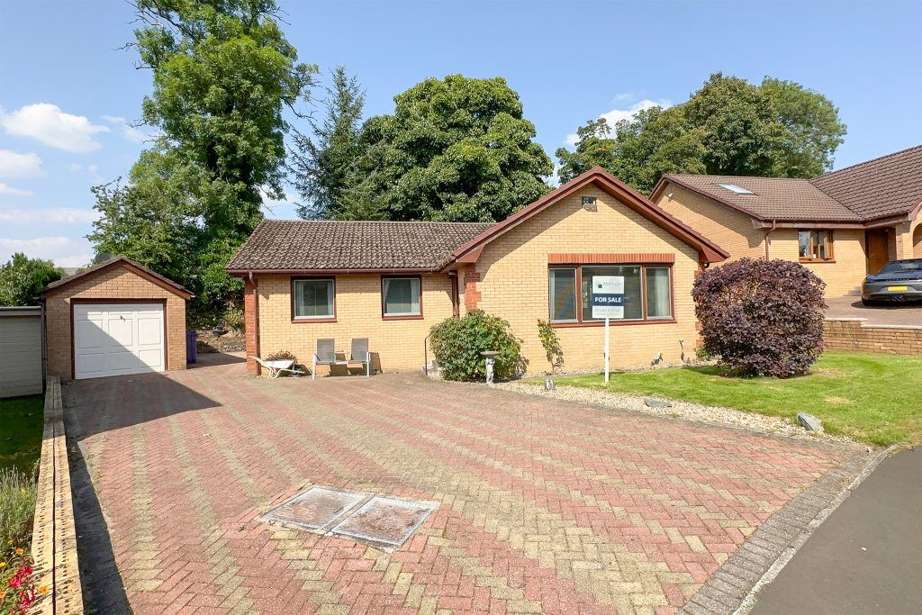 Property photo 2 of 20