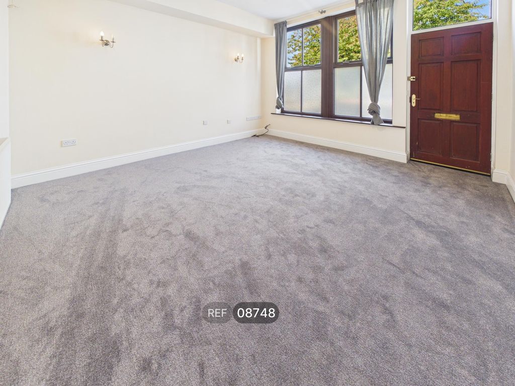 Property photo 3 of 15 Living Room