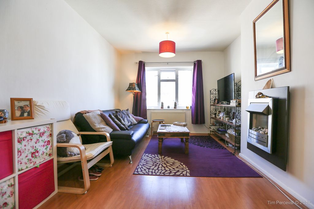 Property photo 3 of 16 17-05-27-5