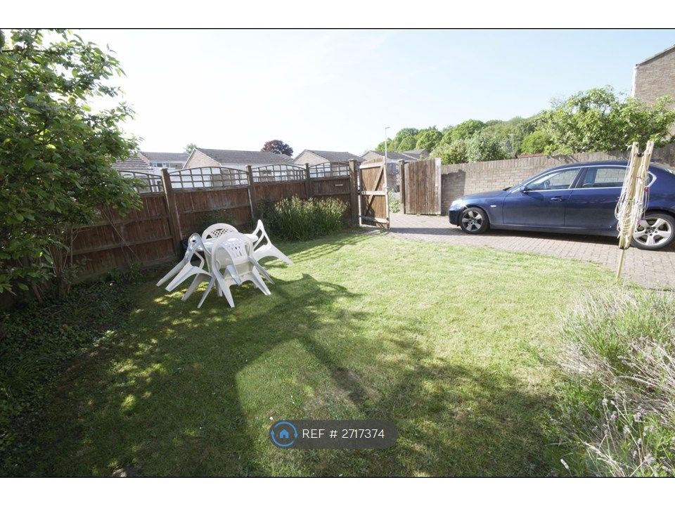 Property photo 2 of 18 Garden