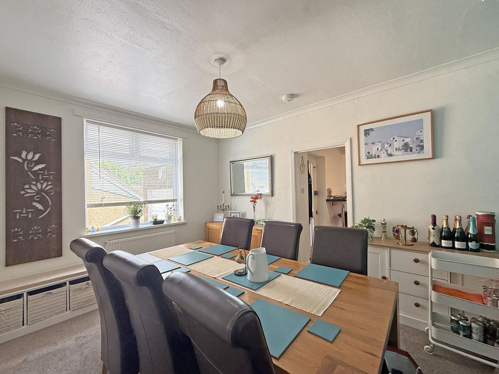 Property photo 3 of 18 Beacon Down Avenue 72 - Dining Room Two.Jpg