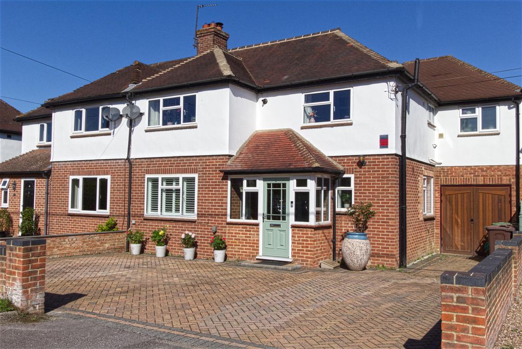 Property photo 1 of 34