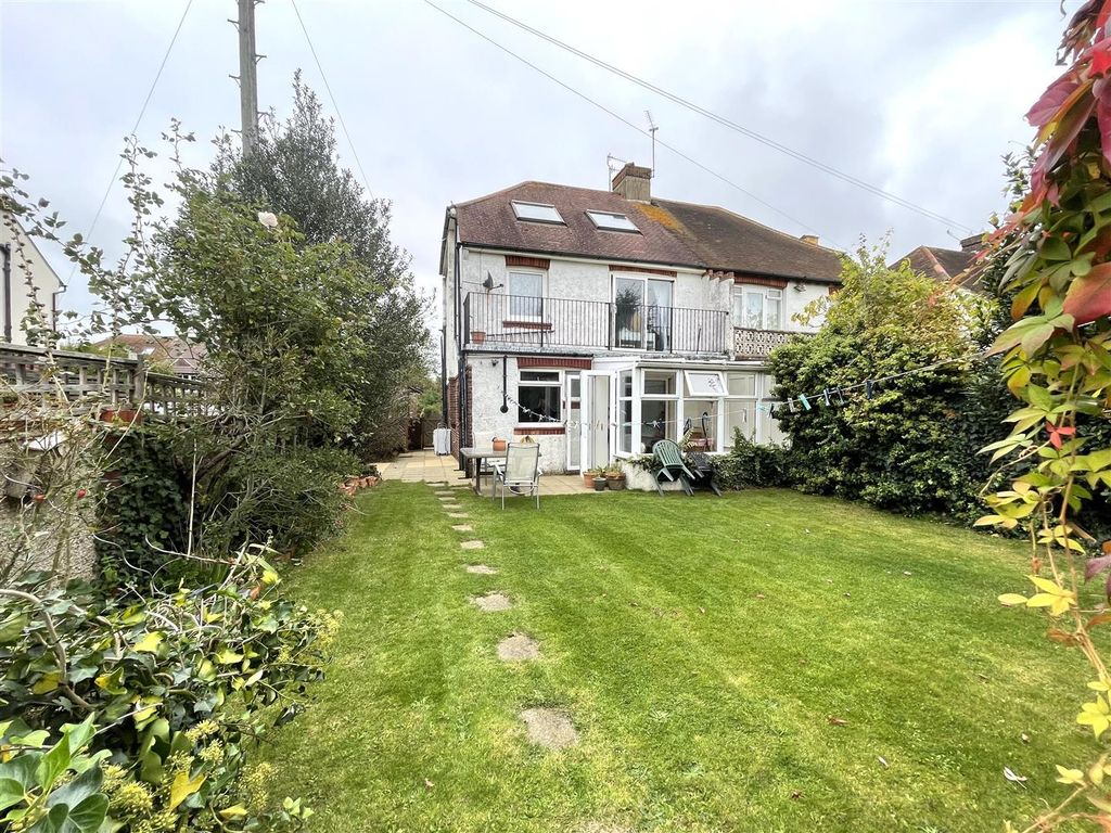 Property photo 2 of 16 Garden Rear.Jpeg