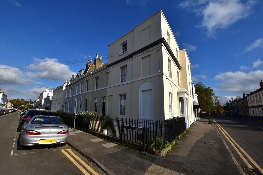 Property photo 3 of 9 External.Jpg