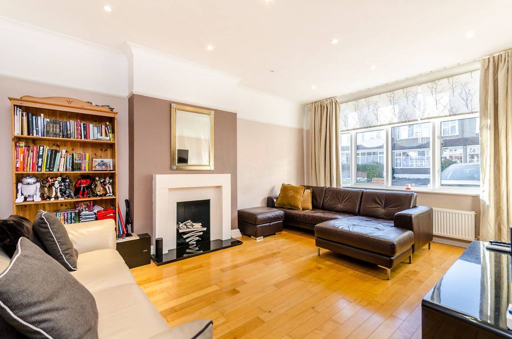 Property photo 1 of 15