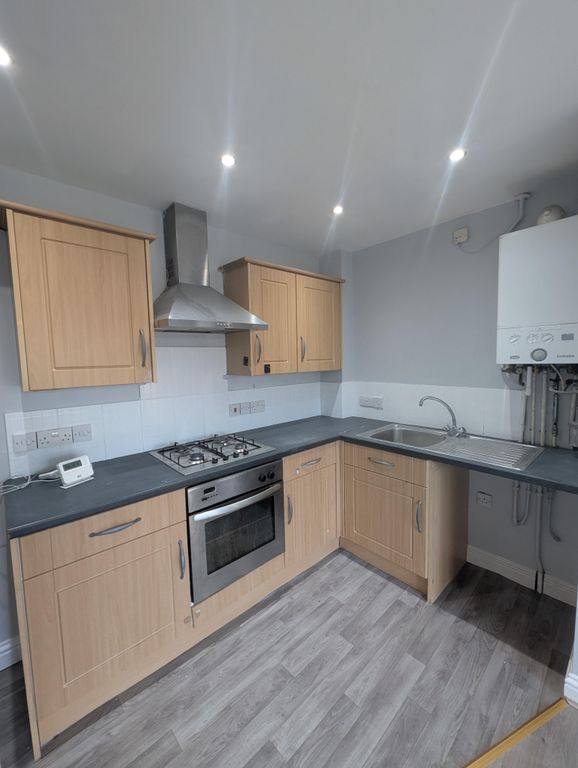 Property photo 2 of 4 Kitchen