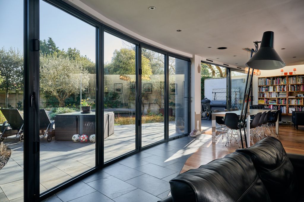 Property photo 3 of 15