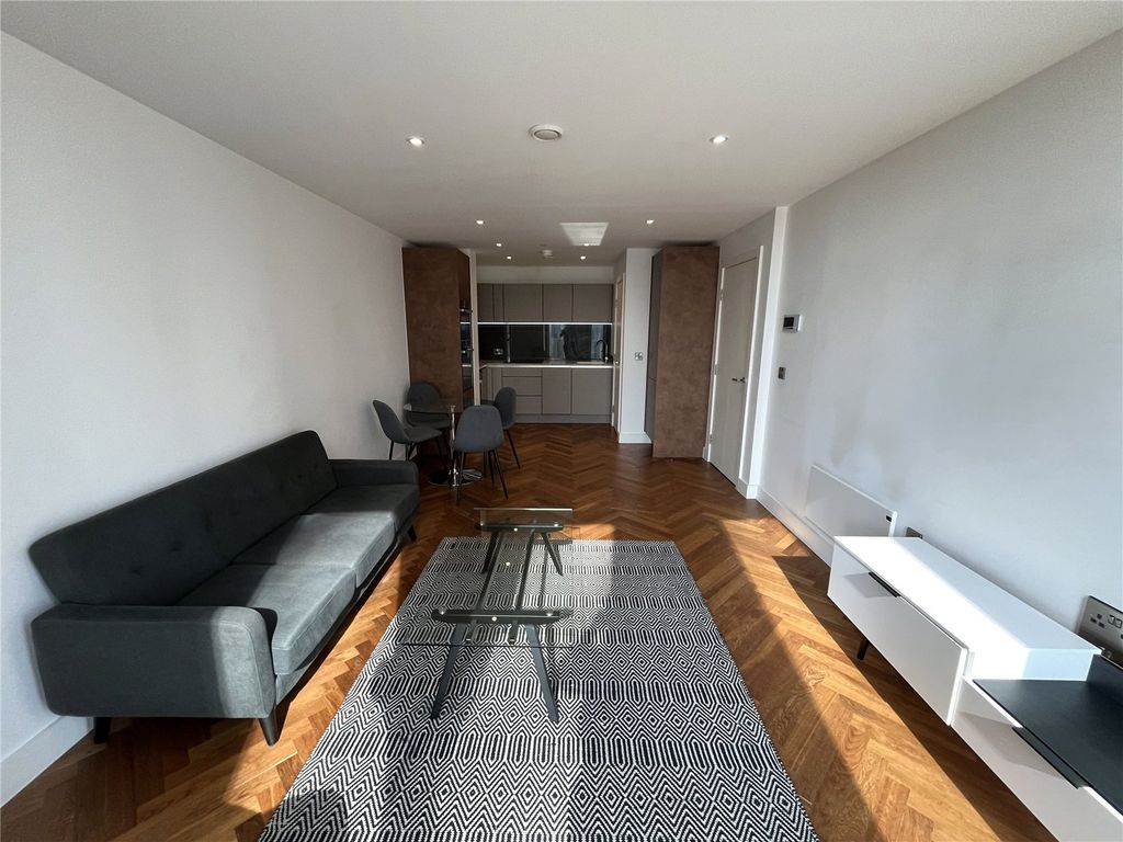 Property photo 1 of 25 Living Room