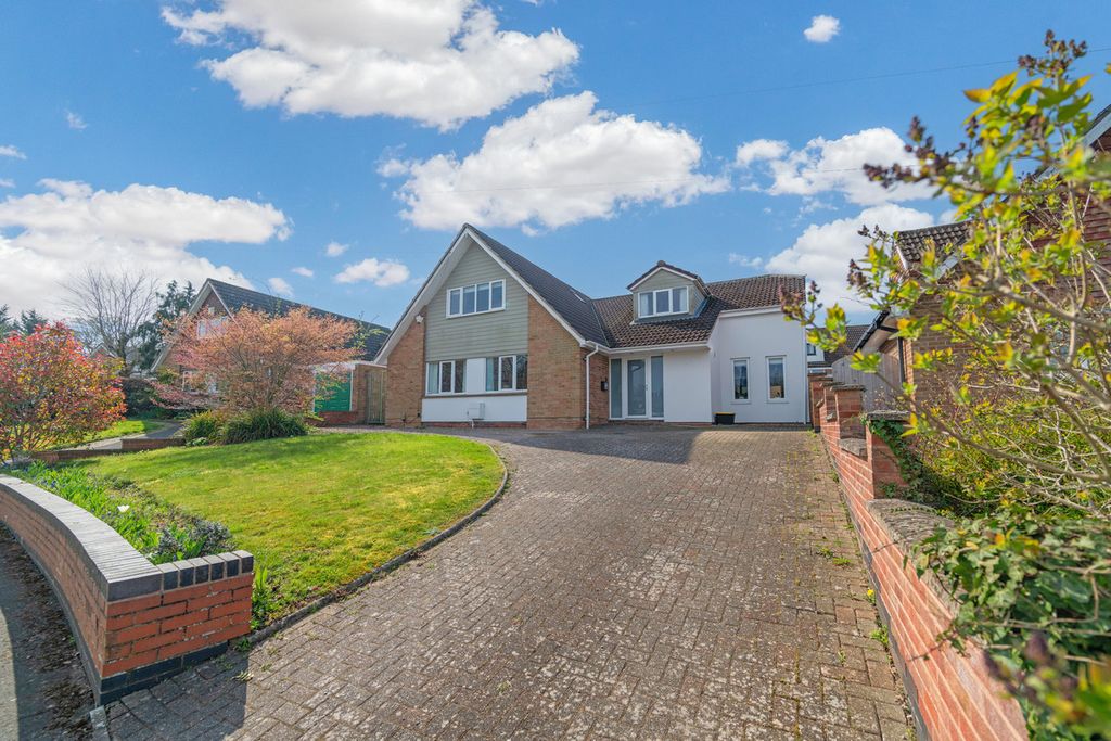 Property photo 1 of 29
